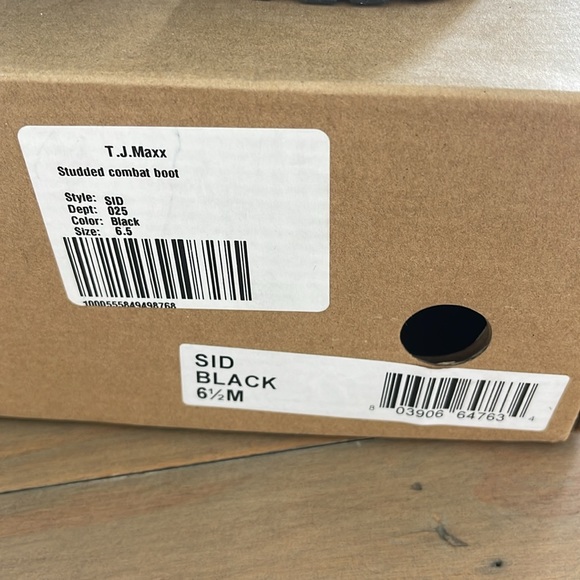 Coconuts by Matisse studded combat boot - Picture 9 of 9